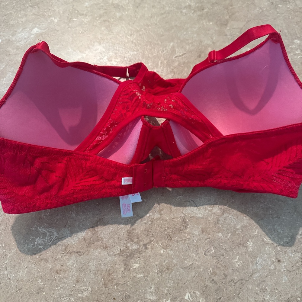 Pink bra - Picture 2 of 3